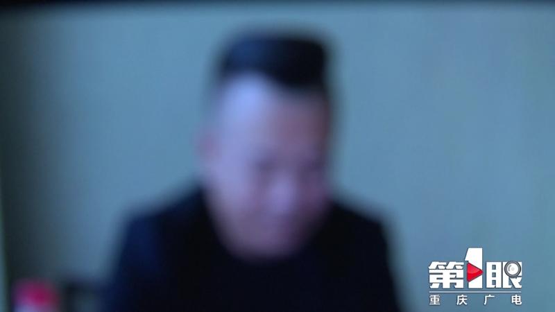 DƬ